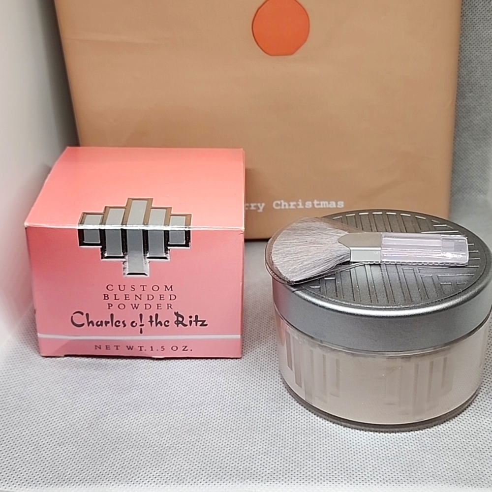 CHARLES of the RITZ CUSTOM BLENDED POWDER ( NIB) 1.5 0z